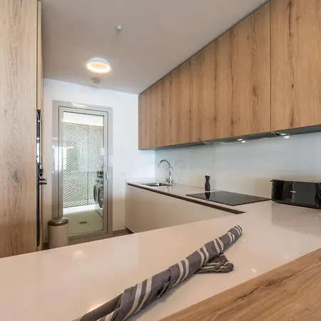 Stupa Hills Xii - Casa Filip Luxury Sea *